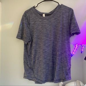 Lululemon tshirt size 10